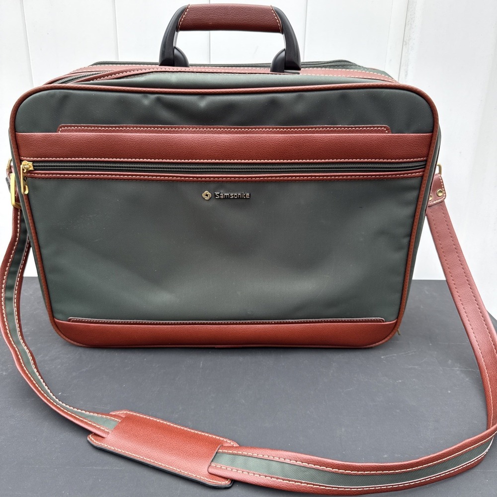 Samsonite USA Green Canvas Brown Leather Business Briefcase Carry On Luggage Bag